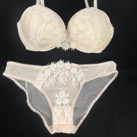 Victoria’s Secret 32DD medium bra set - Picture 1 of 8